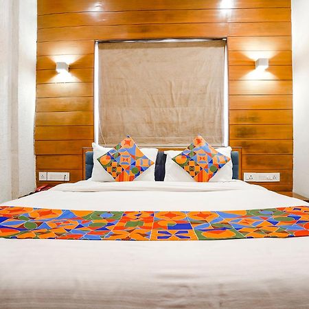 Fabhotel Kyra - Near Airport Road Ahmedabad Bagian luar foto