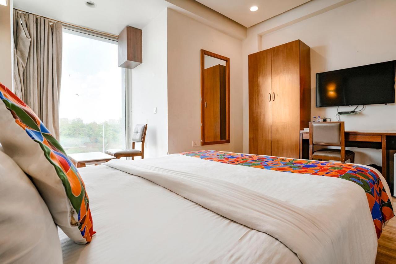 Fabhotel Kyra - Near Airport Road Ahmedabad Bagian luar foto