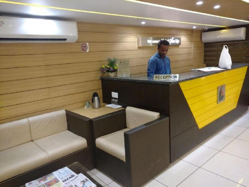 Fabhotel Kyra - Near Airport Road Ahmedabad Bagian luar foto