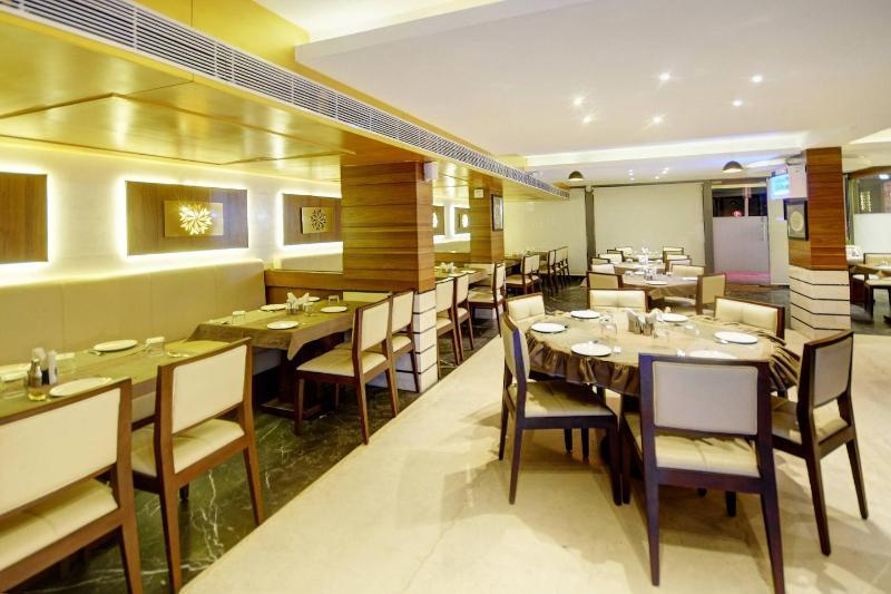 Fabhotel Kyra - Near Airport Road Ahmedabad Bagian luar foto
